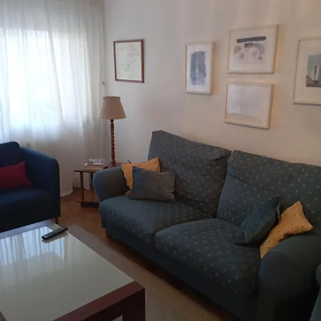 Moradia A Xunqueira דירה *